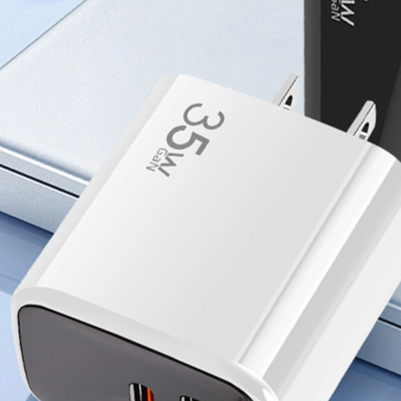 30W GaN Fast Charger USB-C USB-A Dual Port Adapter